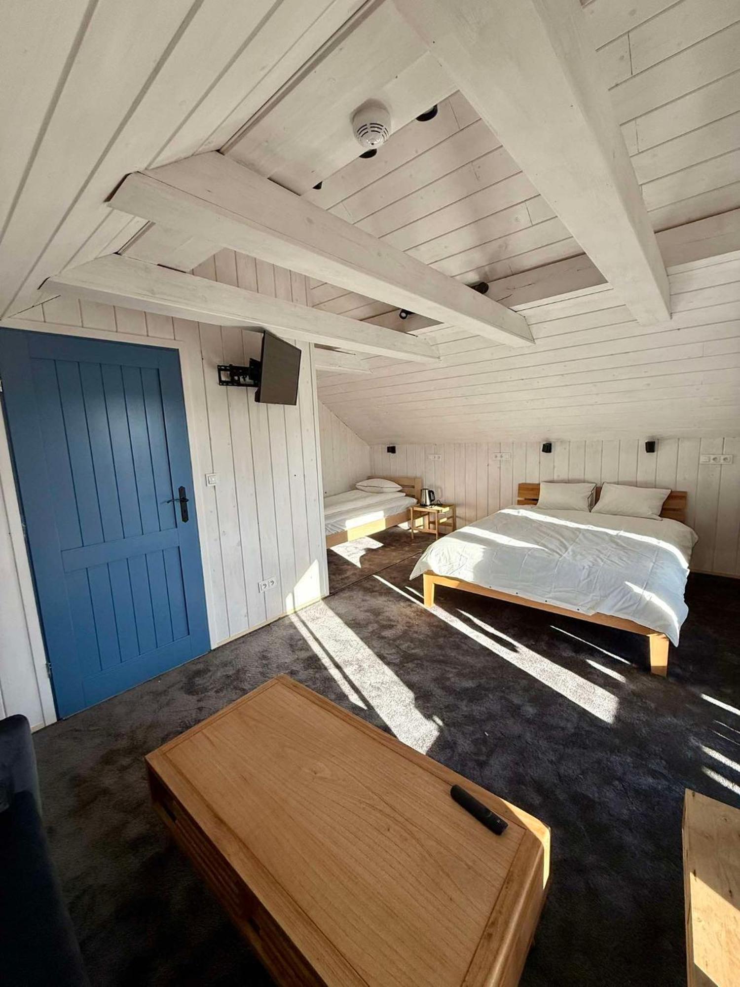 Oberza Pod Zlotym Prosiakiem Hotel Nieborów Kültér fotó