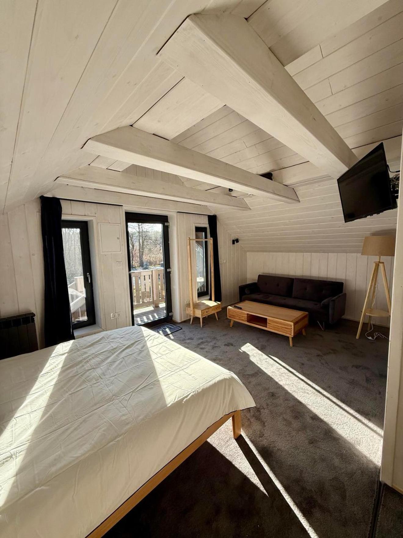 Oberza Pod Zlotym Prosiakiem Hotel Nieborów Kültér fotó