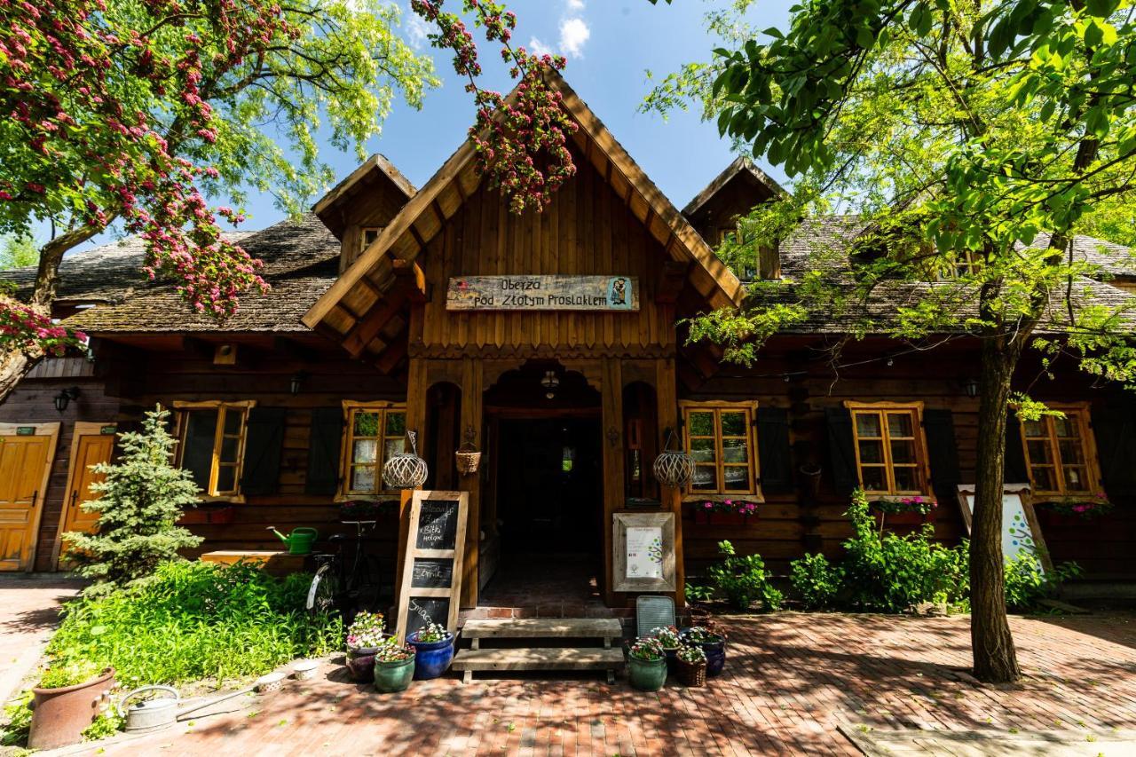 Oberza Pod Zlotym Prosiakiem Hotel Nieborów Kültér fotó