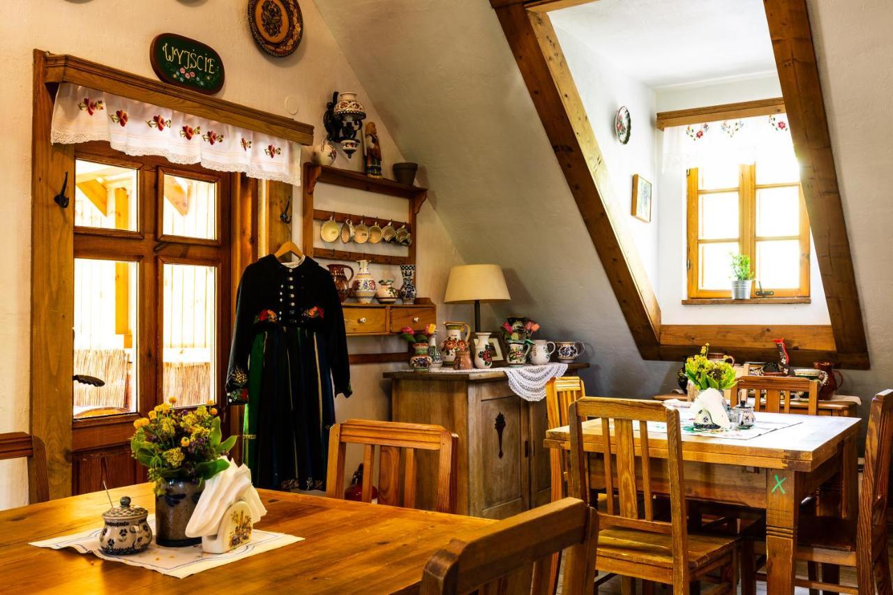 Oberza Pod Zlotym Prosiakiem Hotel Nieborów Kültér fotó